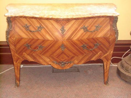 French Louis XV style Kingwood commode