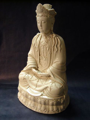 Rare Ivory Chin de blanc Buddha